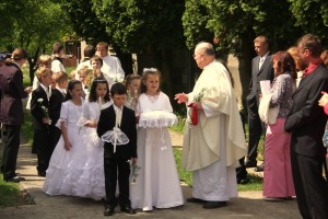 Prve svate prijimanie Opatova nad Vahom 2012 (3)