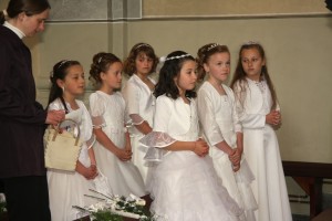 Prve svate prijimanie Opatova nad Vahom 2012 (8)
