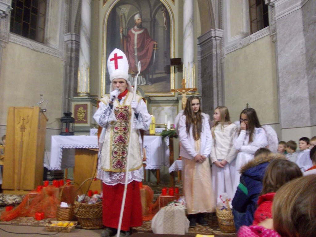 Mikulas v kostole 2013 (2)