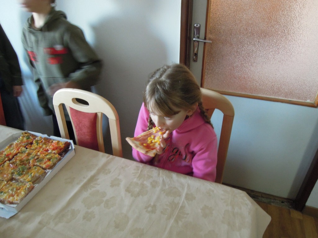 Pizza party fara Opatova 3.2.2014 003