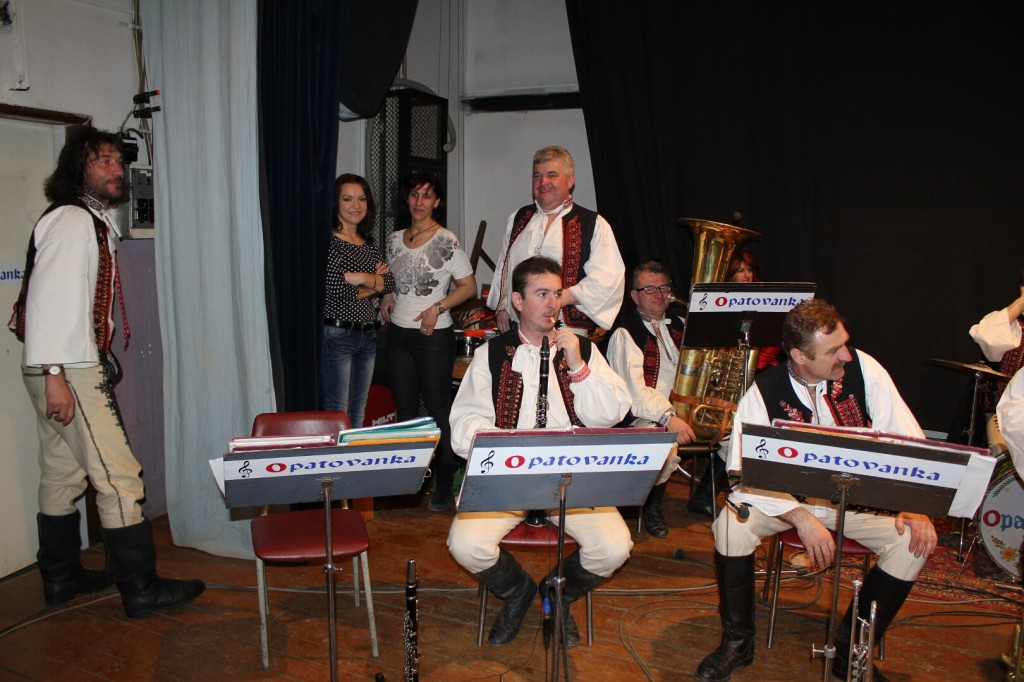 Pochovavanie basy 4.3.2014 foto p. Jozef Krajcovic (7)