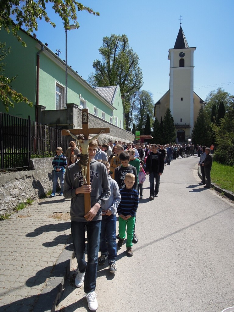 Krizova cesta 18.4.2014 foto Dominik Hricko (2)