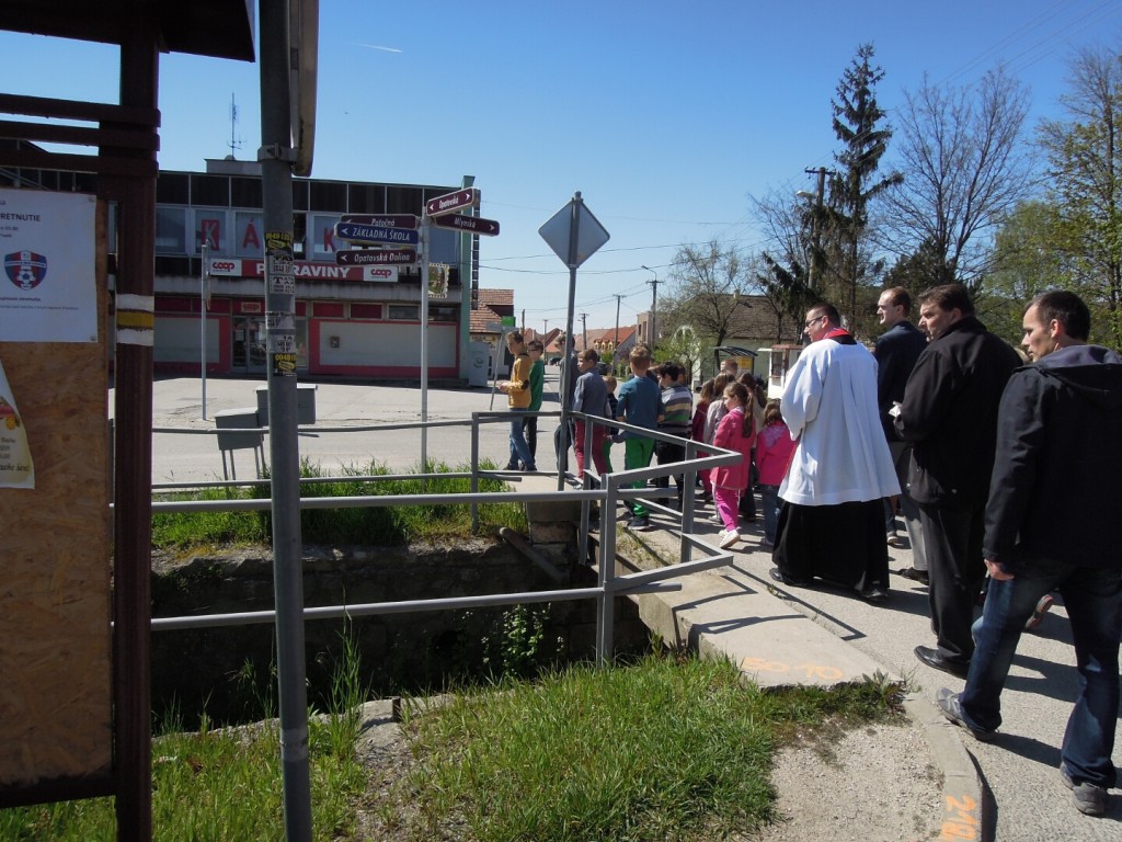 Krizova cesta 18.4.2014 foto Dominik Hricko (8)