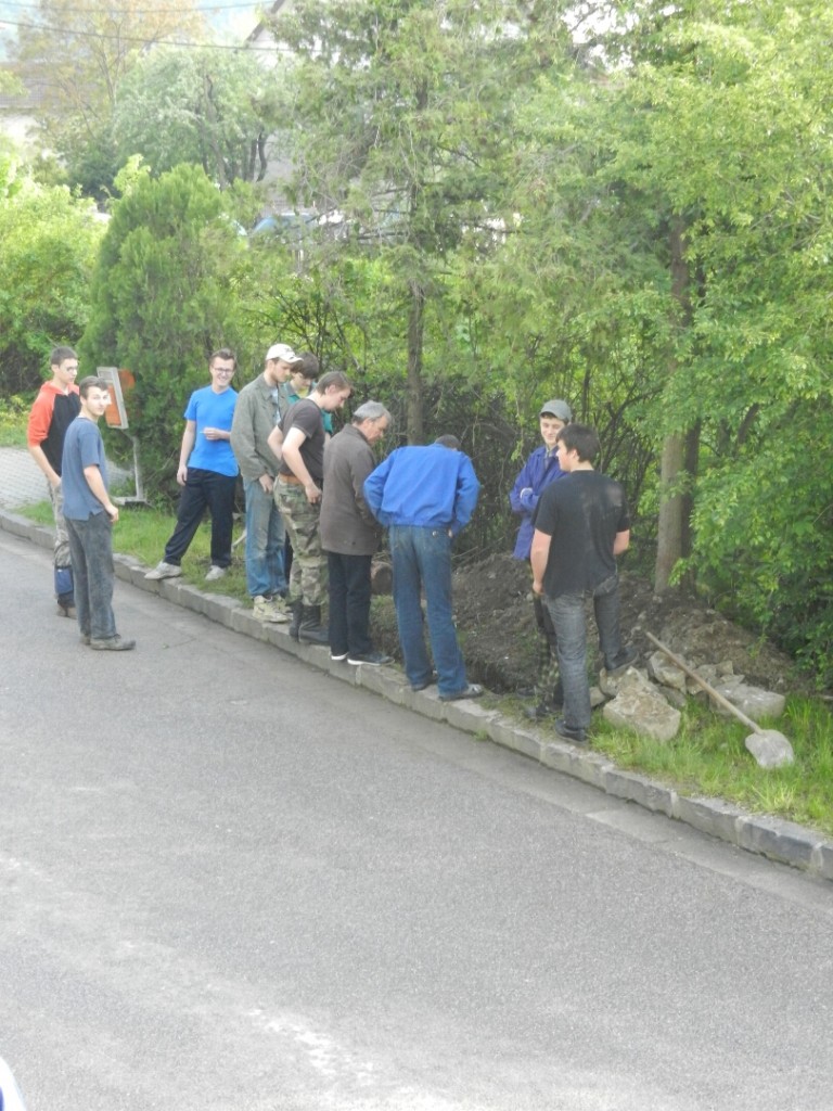 Stavanie maja 30.4.2014 foto A. Mihalova (6)