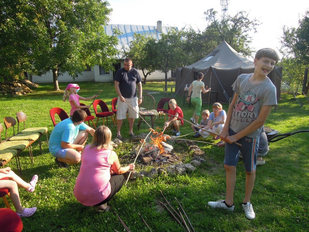 Farska opekacka 6.7.2014 foto F.H 006