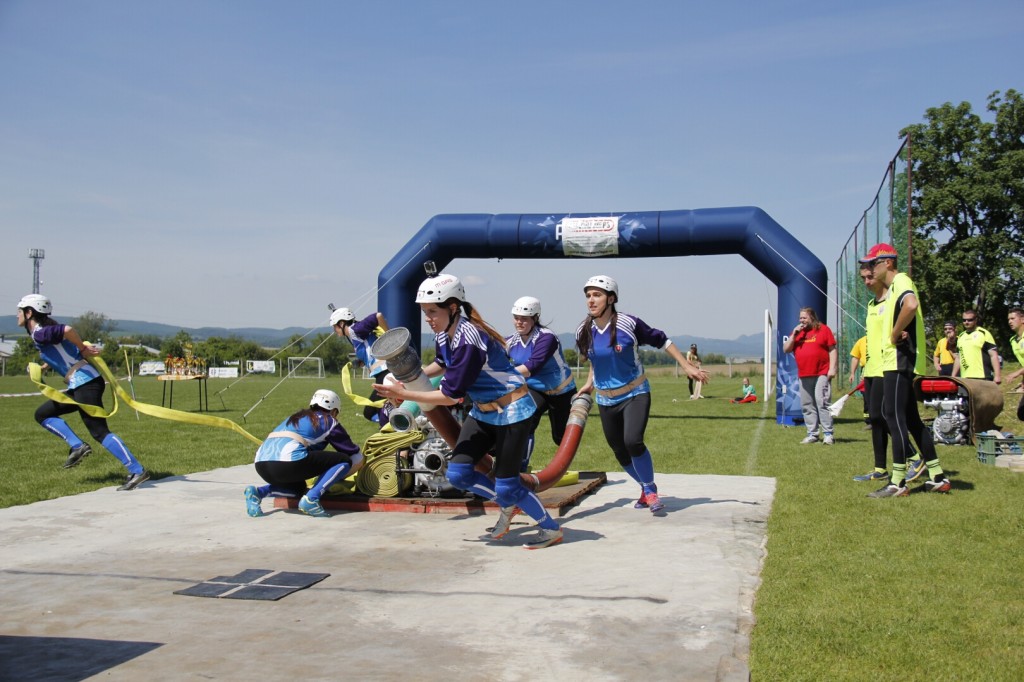 Sutaz DHZ 16,5,2015 Simona Krajcovicova (54)