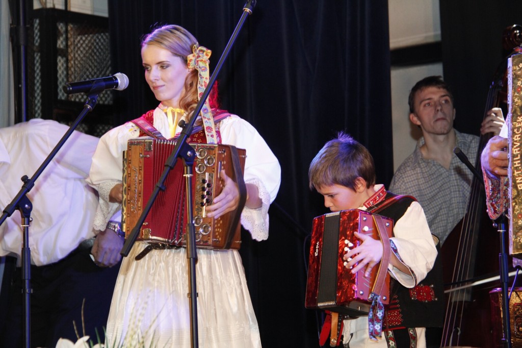 Opatovska harmonika 30.10.2015 J. K   (31)