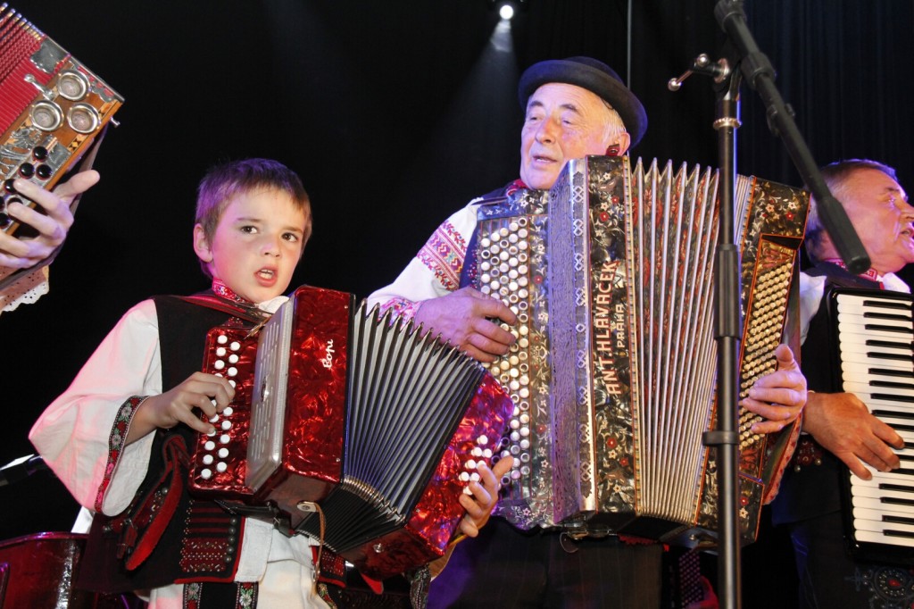 Opatovska harmonika 30.10.2015 J. K   (36)