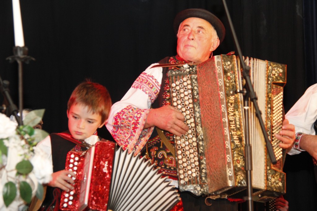 Opatovska harmonika 30.10.2015 J. K   (40)