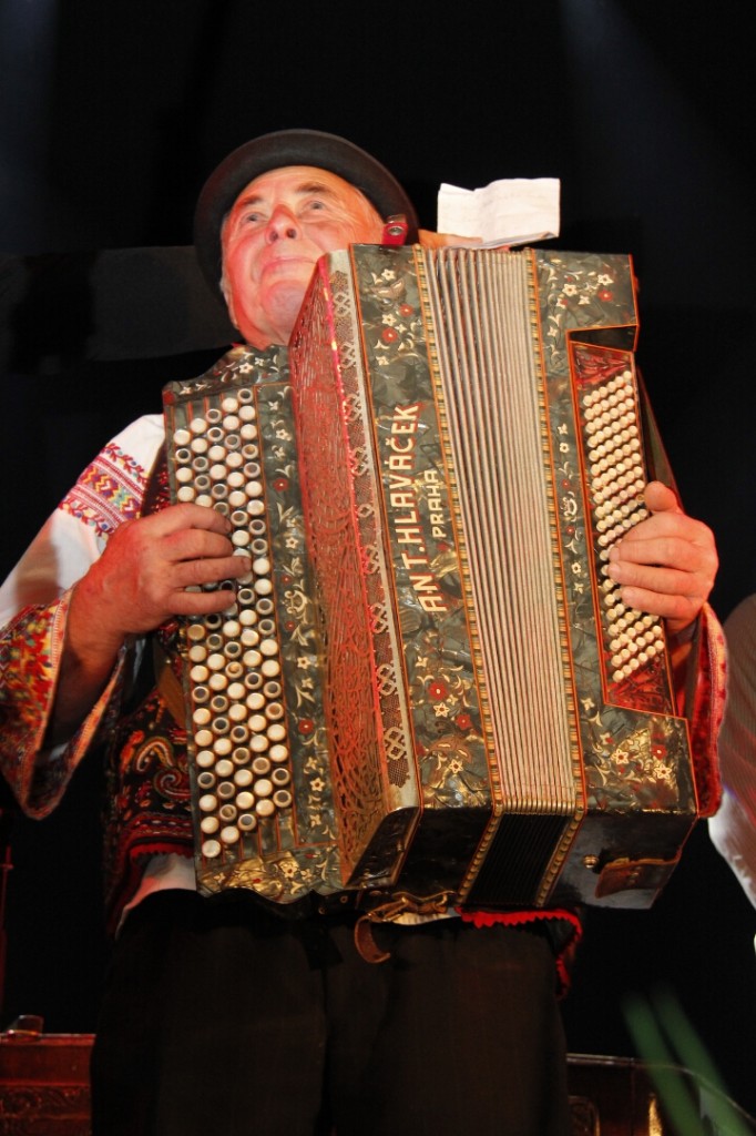 Opatovska harmonika 30.10.2015 J. K   (44)