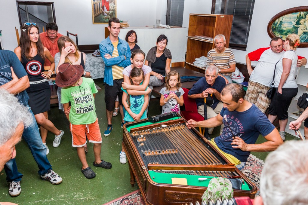 Opekacka pri cimbale 15.8. 2015 (37)