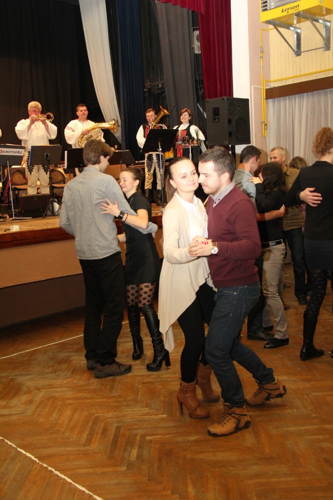 Pochovavanie basy 9.2.2016 J.K  (124)