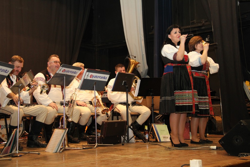 Pochovavanie basy 9.2.2016 J.K  (125)